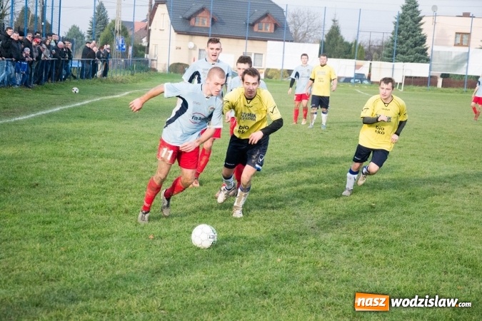 Zdjęcie w galerii na portalu naszwodzislaw.com: B klasa: Kokoszyce uległy rezerwom Rogowa wiadomości z regionu