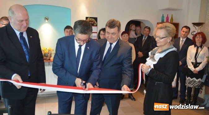 Zdjęcie w galerii na portalu naszwodzislaw.com: Grzegorz Matusiak otworzył swoje biuro poselskie w Rydułtowach  wiadomości z regionu