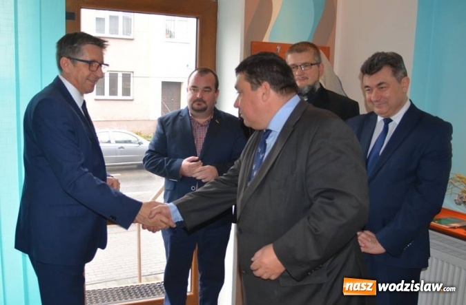 Zdjęcie w galerii na portalu naszwodzislaw.com: Grzegorz Matusiak otworzył swoje biuro poselskie w Rydułtowach  wiadomości z regionu