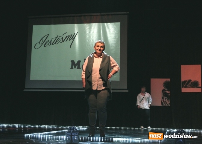 Zdjęcie w galerii na portalu naszwodzislaw.com: RCK: Pokaz mody z udziałem osób niepełnosprawnych  wiadomości z regionu