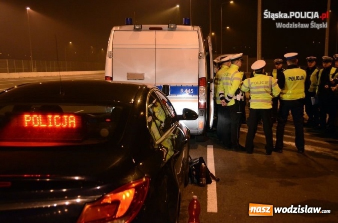 Zdjęcie w galerii na portalu naszwodzislaw.com: Polscy i czescy policjanci we wspólnej akcji  wiadomości z regionu