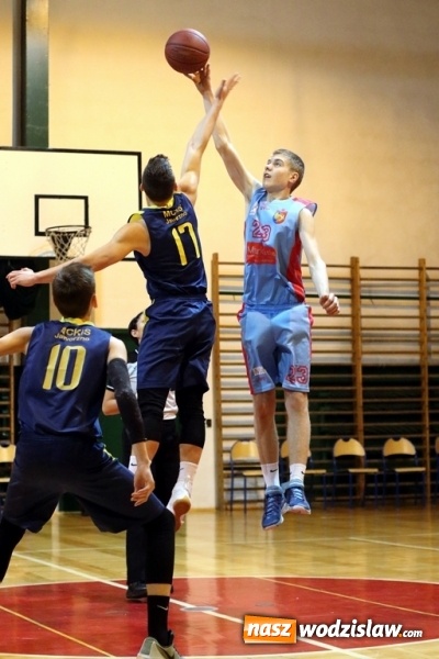 Zdjęcie w galerii na portalu naszwodzislaw.com: Kolejne zwycięstwo koszykarzy MKS Wodzisław. Dobra passa trwa!  wiadomości z regionu