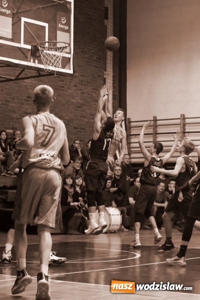 Zdjęcie w galerii na portalu naszwodzislaw.com: Kolejne zwycięstwo koszykarzy MKS Wodzisław. Dobra passa trwa!  wiadomości z regionu