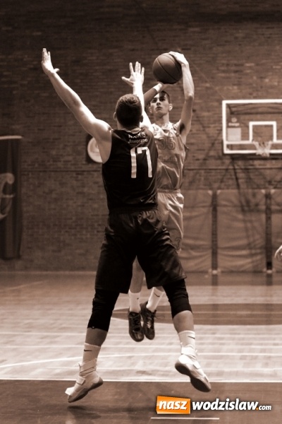 Zdjęcie w galerii na portalu naszwodzislaw.com: Kolejne zwycięstwo koszykarzy MKS Wodzisław. Dobra passa trwa!  wiadomości z regionu