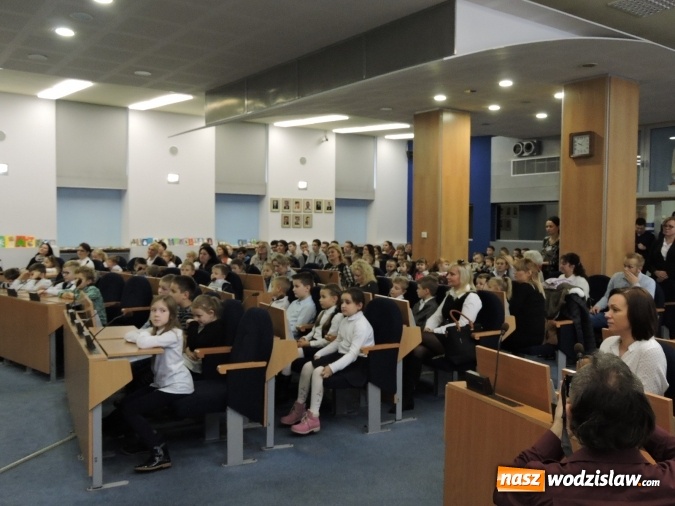 Zdjęcie w galerii na portalu naszwodzislaw.com: Częstochowskie Przedsiębiorstwo Komunalne Sp. z o.o. wręczyło nagrody laureatom konkursu 