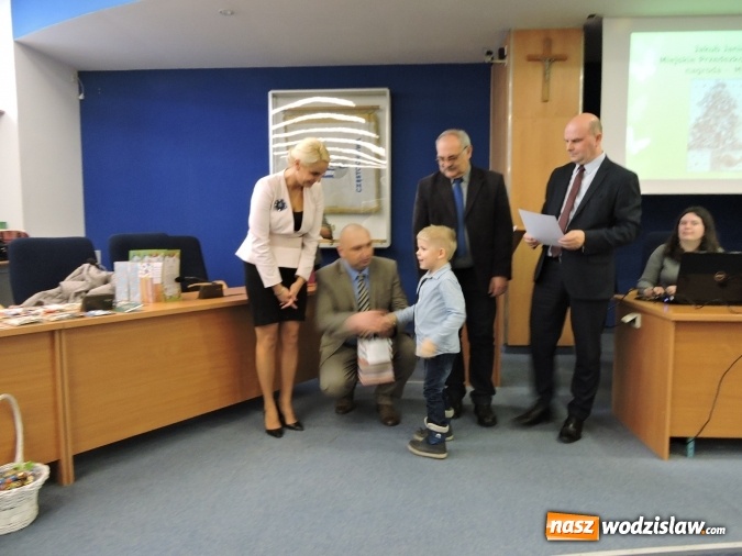 Zdjęcie w galerii na portalu naszwodzislaw.com: Częstochowskie Przedsiębiorstwo Komunalne Sp. z o.o. wręczyło nagrody laureatom konkursu 