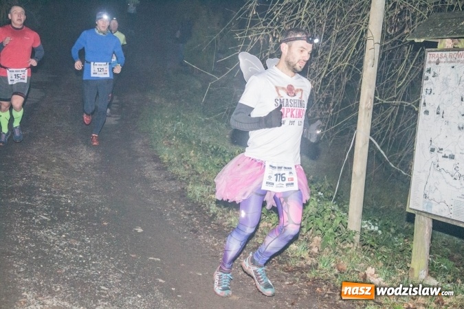 Zdjęcie w galerii na portalu naszwodzislaw.com: Czyżowice: Ponad 100 zawodników wystartowało w Biegu Wieczornym  wiadomości z regionu