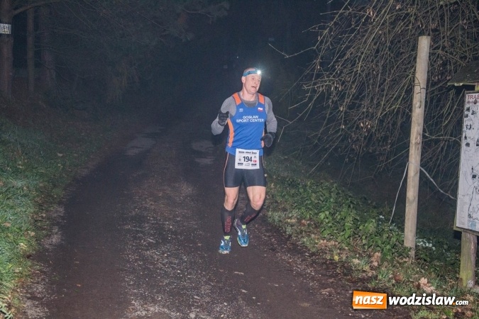 Zdjęcie w galerii na portalu naszwodzislaw.com: Czyżowice: Ponad 100 zawodników wystartowało w Biegu Wieczornym  wiadomości z regionu