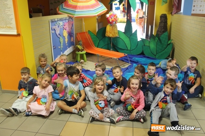 Zdjęcie w galerii na portalu naszwodzislaw.com: Rydułtowy: Przedszkolaki z Plastusiowa wybrały się na... Hawaje  wiadomości z regionu