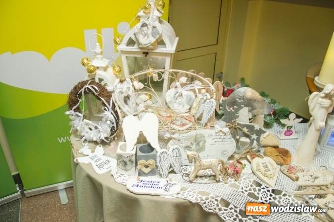 Zdjęcie w galerii na portalu naszwodzislaw.com: Tłumy na drugiej edycji Jarmarku Pszczelego w Radlinie! wiadomości z regionu