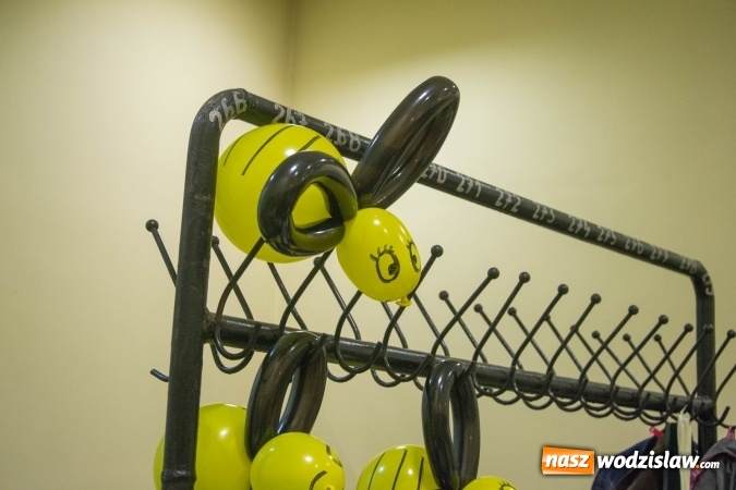 Zdjęcie w galerii na portalu naszwodzislaw.com: Tłumy na drugiej edycji Jarmarku Pszczelego w Radlinie! wiadomości z regionu