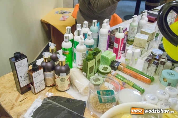 Zdjęcie w galerii na portalu naszwodzislaw.com: Tłumy na drugiej edycji Jarmarku Pszczelego w Radlinie! wiadomości z regionu