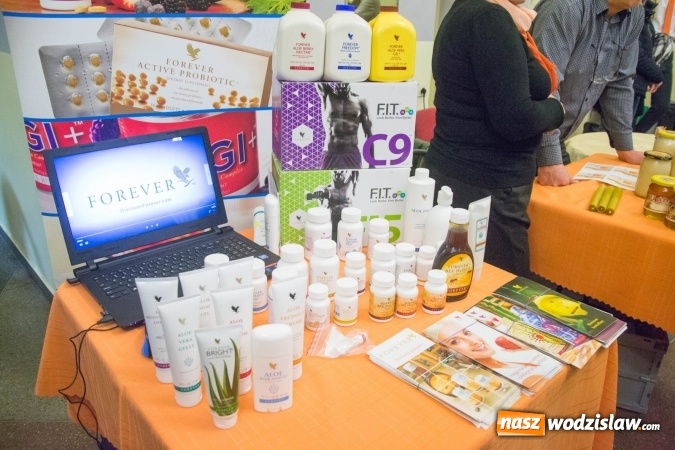 Zdjęcie w galerii na portalu naszwodzislaw.com: Tłumy na drugiej edycji Jarmarku Pszczelego w Radlinie! wiadomości z regionu