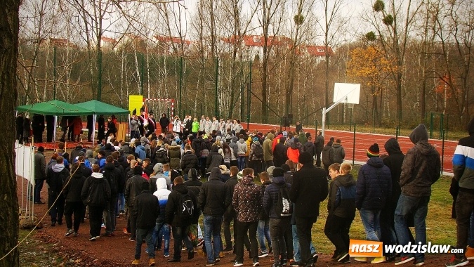 Zdjęcie w galerii na portalu naszwodzislaw.com: Nowe boisko na obchody Święta Szkoły wiadomości z regionu