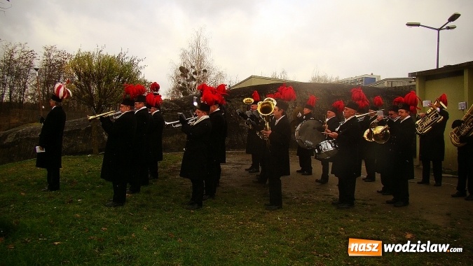Zdjęcie w galerii na portalu naszwodzislaw.com: Nowe boisko na obchody Święta Szkoły wiadomości z regionu