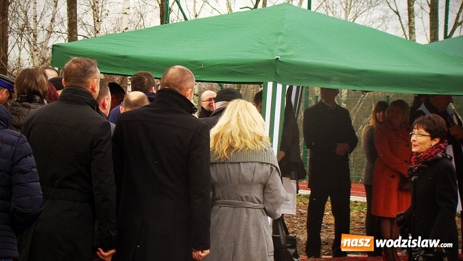 Zdjęcie w galerii na portalu naszwodzislaw.com: Nowe boisko na obchody Święta Szkoły wiadomości z regionu