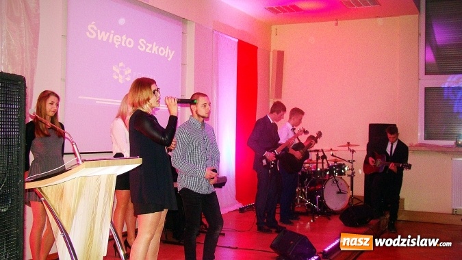 Zdjęcie w galerii na portalu naszwodzislaw.com: Nowe boisko na obchody Święta Szkoły wiadomości z regionu