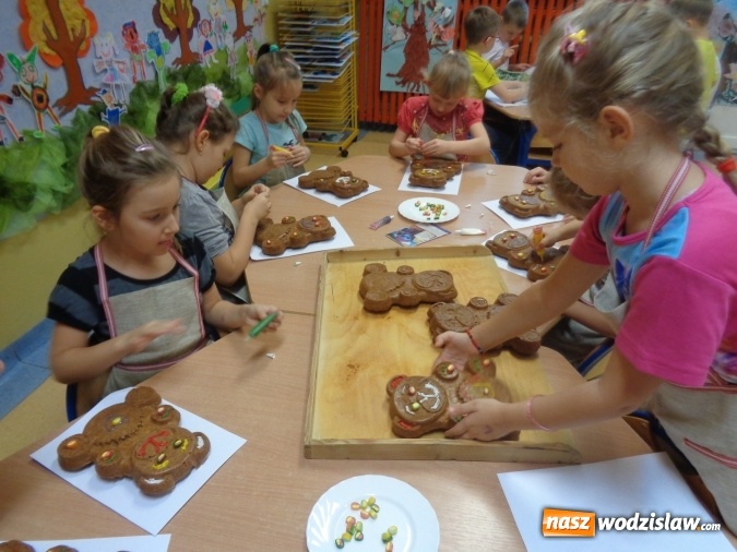 Zdjęcie w galerii na portalu naszwodzislaw.com: Światowy Dzień Pluszowego Misia w Publicznym Przedszkolu nr 18  wiadomości z regionu