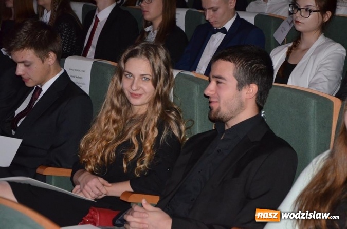 Zdjęcie w galerii na portalu naszwodzislaw.com: 11 uczniów z naszego powiatu otrzymało stypendia Prezesa Rady Ministrów wiadomości z regionu