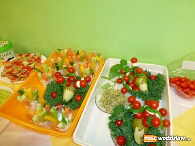 Zdjęcie w galerii na portalu naszwodzislaw.com: Śniadanie Daje Moc w ZSP nr 4  wiadomości z regionu