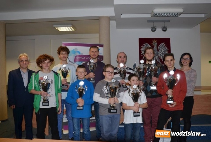 Zdjęcie w galerii na portalu naszwodzislaw.com: Mistrzostwa Powiatu Wodzisławskiego w Szachach wiadomości z regionu