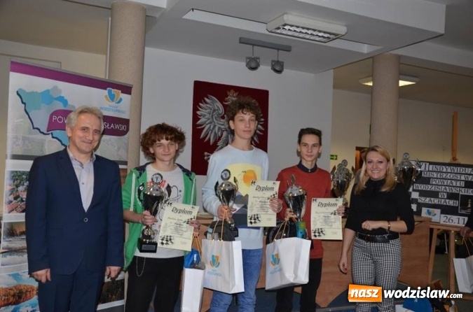 Zdjęcie w galerii na portalu naszwodzislaw.com: Mistrzostwa Powiatu Wodzisławskiego w Szachach wiadomości z regionu