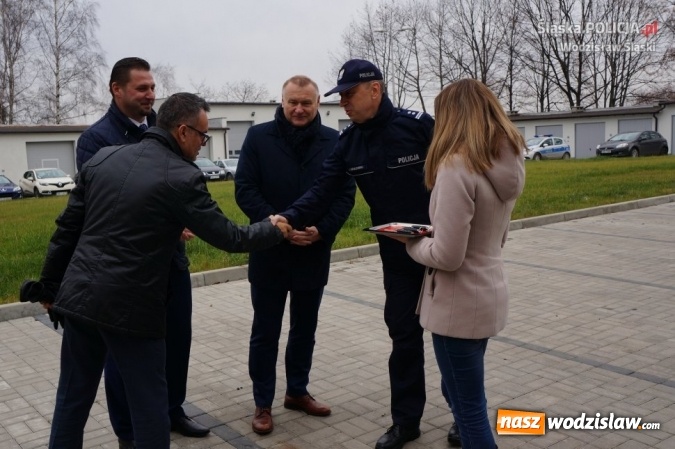 Zdjęcie w galerii na portalu naszwodzislaw.com: Na drogi powiatu wodzisławskiego wyruszyły cztery nowe radiowozy wiadomości z regionu