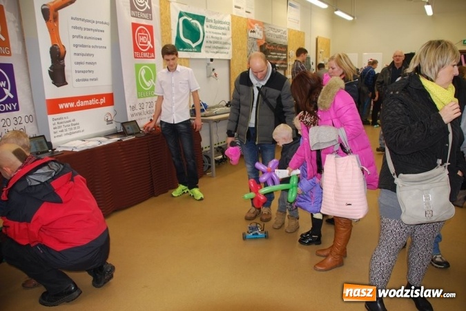 Zdjęcie w galerii na portalu naszwodzislaw.com: Barbórkowe zwiedzanie sztolni. Setki mieszkańców przewinęło się przez PCKZiU wiadomości z regionu