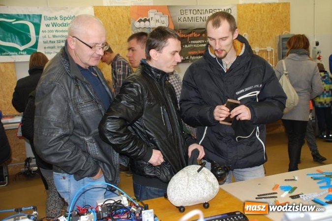 Zdjęcie w galerii na portalu naszwodzislaw.com: Barbórkowe zwiedzanie sztolni. Setki mieszkańców przewinęło się przez PCKZiU wiadomości z regionu