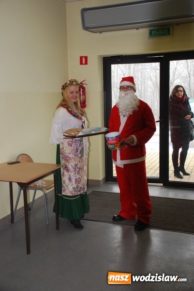 Zdjęcie w galerii na portalu naszwodzislaw.com: Barbórkowe zwiedzanie sztolni. Setki mieszkańców przewinęło się przez PCKZiU wiadomości z regionu