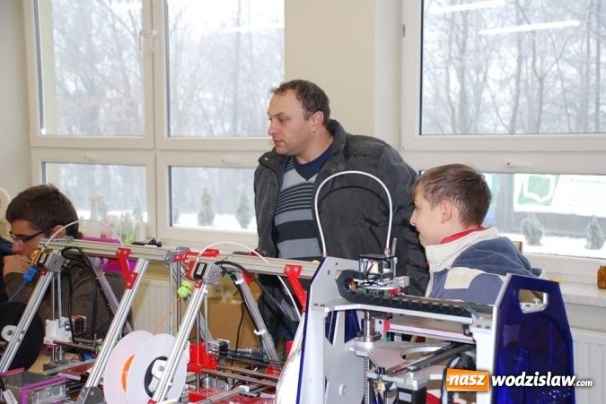 Zdjęcie w galerii na portalu naszwodzislaw.com: Barbórkowe zwiedzanie sztolni. Setki mieszkańców przewinęło się przez PCKZiU wiadomości z regionu