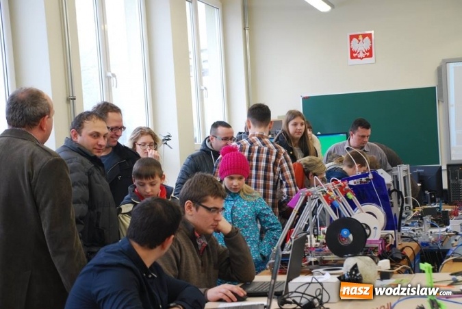 Zdjęcie w galerii na portalu naszwodzislaw.com: Barbórkowe zwiedzanie sztolni. Setki mieszkańców przewinęło się przez PCKZiU wiadomości z regionu