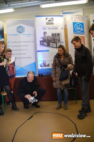 Zdjęcie w galerii na portalu naszwodzislaw.com: Barbórkowe zwiedzanie sztolni. Setki mieszkańców przewinęło się przez PCKZiU wiadomości z regionu