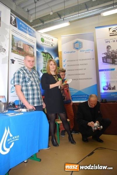 Zdjęcie w galerii na portalu naszwodzislaw.com: Barbórkowe zwiedzanie sztolni. Setki mieszkańców przewinęło się przez PCKZiU wiadomości z regionu