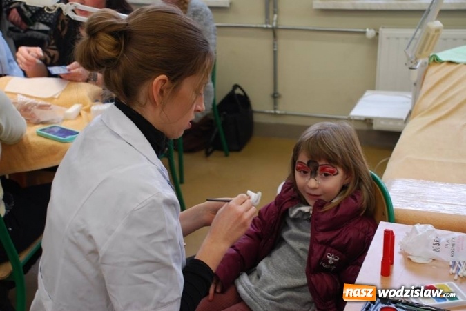 Zdjęcie w galerii na portalu naszwodzislaw.com: Barbórkowe zwiedzanie sztolni. Setki mieszkańców przewinęło się przez PCKZiU wiadomości z regionu