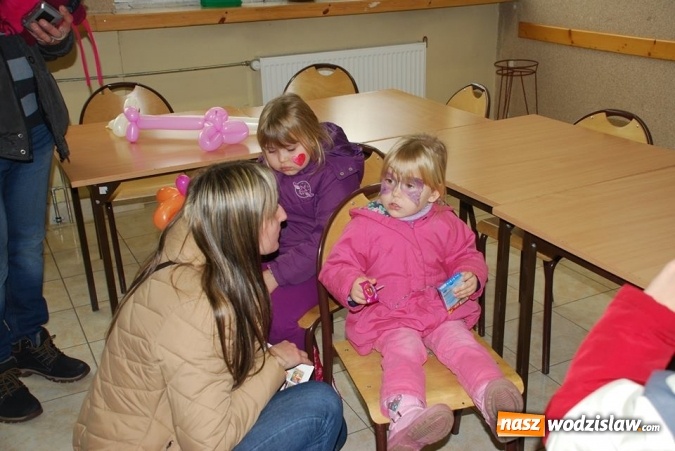 Zdjęcie w galerii na portalu naszwodzislaw.com: Barbórkowe zwiedzanie sztolni. Setki mieszkańców przewinęło się przez PCKZiU wiadomości z regionu