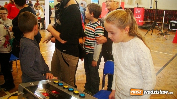 Zdjęcie w galerii na portalu naszwodzislaw.com: Wystawa z Centrum Nauki Kopernik w ZPSWR wiadomości z regionu