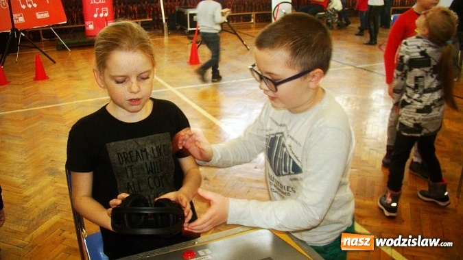 Zdjęcie w galerii na portalu naszwodzislaw.com: Wystawa z Centrum Nauki Kopernik w ZPSWR wiadomości z regionu