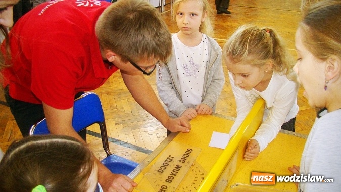 Zdjęcie w galerii na portalu naszwodzislaw.com: Wystawa z Centrum Nauki Kopernik w ZPSWR wiadomości z regionu