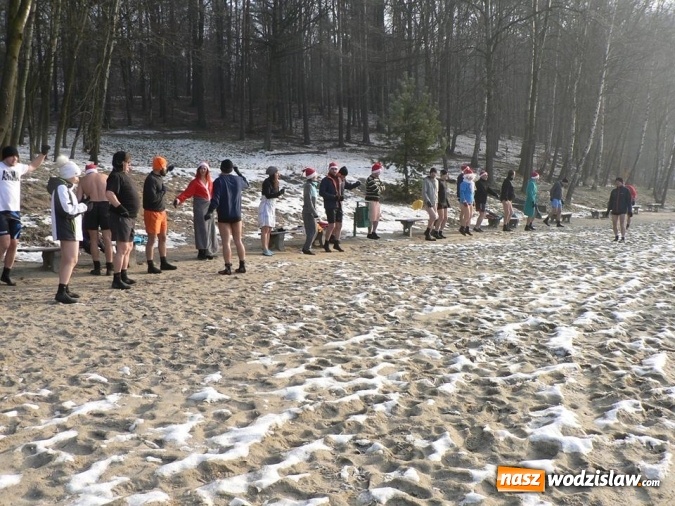 Zdjęcie w galerii na portalu naszwodzislaw.com: Morsowanie nad Balatonem wiadomości z regionu