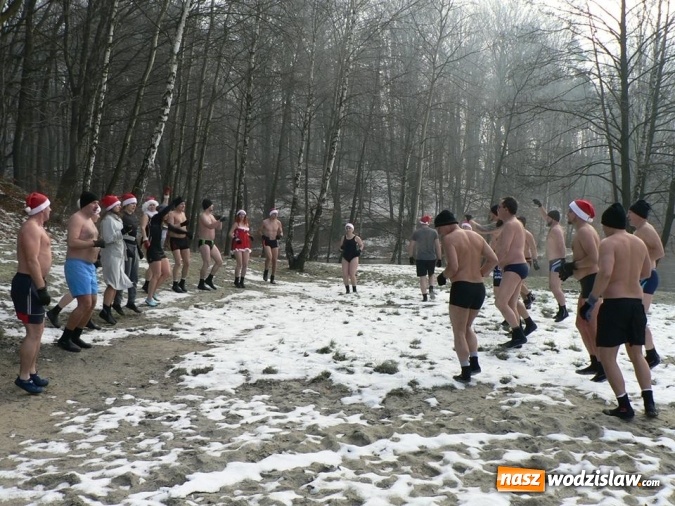 Zdjęcie w galerii na portalu naszwodzislaw.com: Morsowanie nad Balatonem wiadomości z regionu