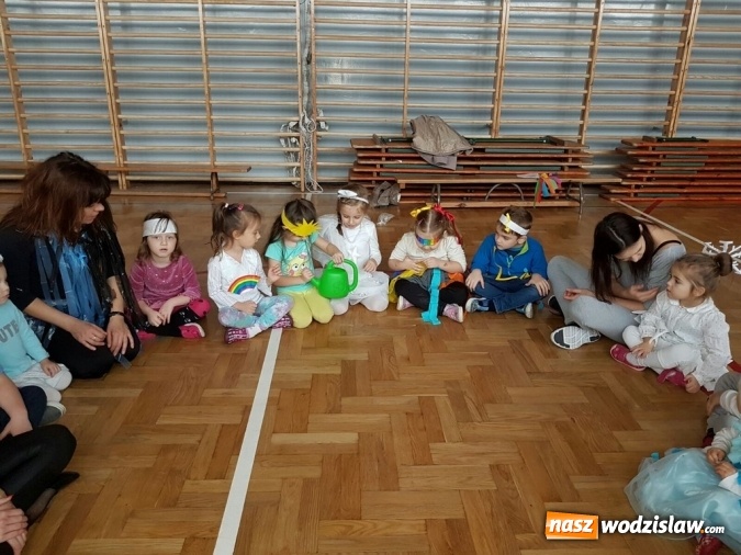 Zdjęcie w galerii na portalu naszwodzislaw.com: Dzień zjawisk atmosferycznych w Publicznym Przedszkolu nr 4 wiadomości z regionu