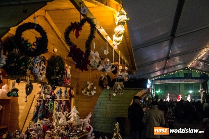 Zdjęcie w galerii na portalu naszwodzislaw.com: Wystartował Wodzisławski Jarmark Bożonarodzeniowy. Nie zabrakło Świętego Mikołaja wiadomości z regionu