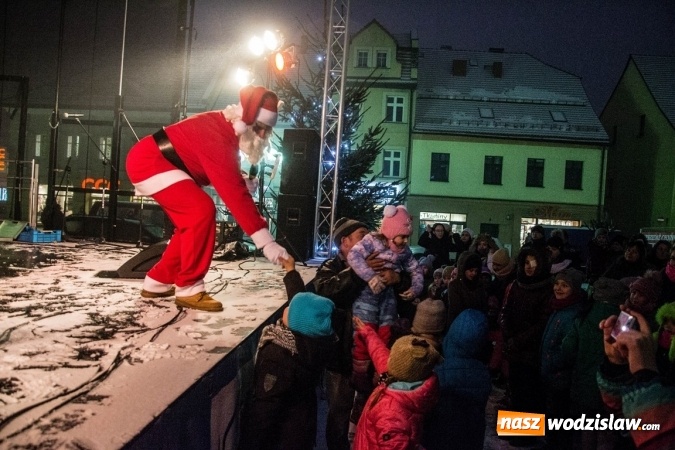 Zdjęcie w galerii na portalu naszwodzislaw.com: Wystartował Wodzisławski Jarmark Bożonarodzeniowy. Nie zabrakło Świętego Mikołaja wiadomości z regionu