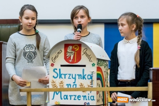 Zdjęcie w galerii na portalu naszwodzislaw.com: Finał akcji Skrzynka Marzeń. SP numer 2 w Pszowie wśród najlepszych!  wiadomości z regionu