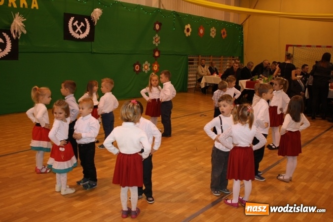 Zdjęcie w galerii na portalu naszwodzislaw.com: W Zespole Szkolno – Przedszkolnym nr 5 w Wodzisławiu Śląskim świętowali barbórkę  wiadomości z regionu