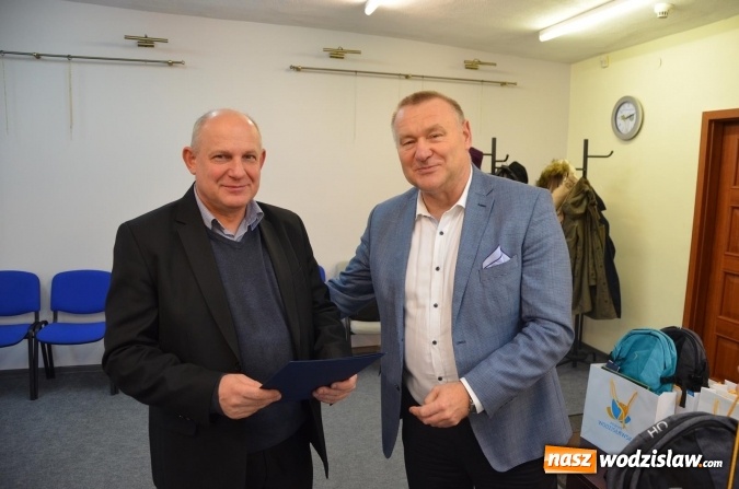 Zdjęcie w galerii na portalu naszwodzislaw.com: Miłośnicy fotografii odebrali nagrody  wiadomości z regionu