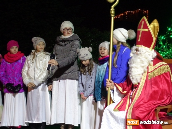 Zdjęcie w galerii na portalu naszwodzislaw.com: Mikołaj w ZSP nr 5, czyli dużo dobrej zabawy w Radlinie II wiadomości z regionu