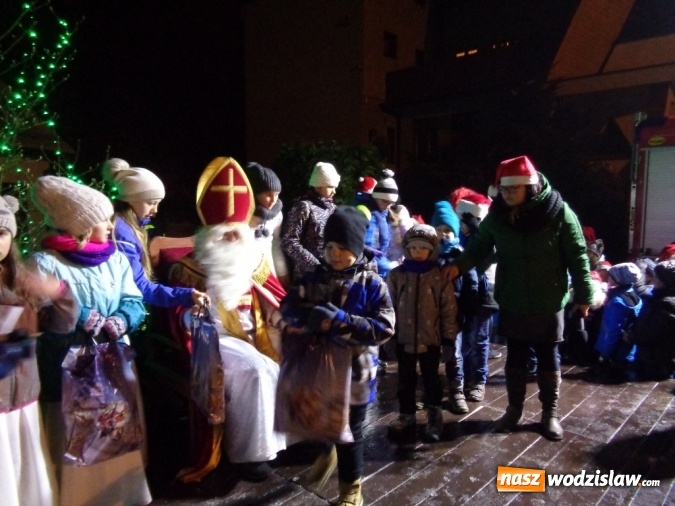 Zdjęcie w galerii na portalu naszwodzislaw.com: Mikołaj w ZSP nr 5, czyli dużo dobrej zabawy w Radlinie II wiadomości z regionu