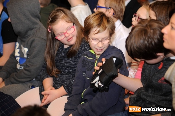 Zdjęcie w galerii na portalu naszwodzislaw.com: Hokeiści JKH GKS Jastrzębie gościli w ZPSWR w Wodzisławiu Śląskim wiadomości z regionu